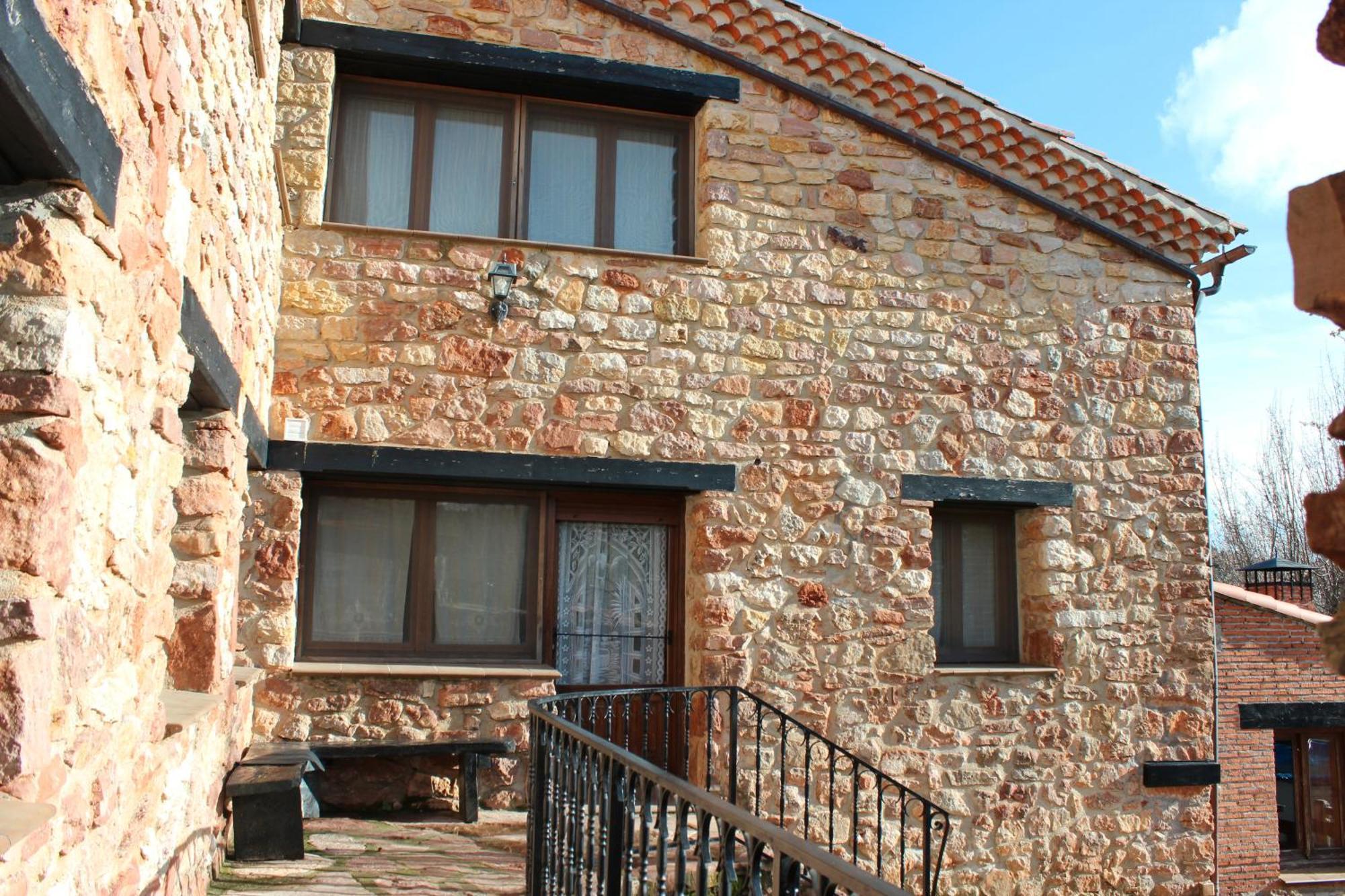 La Chimenea De Soria I Y I I Pensionat Espeja de San Marcelino Exteriör bild