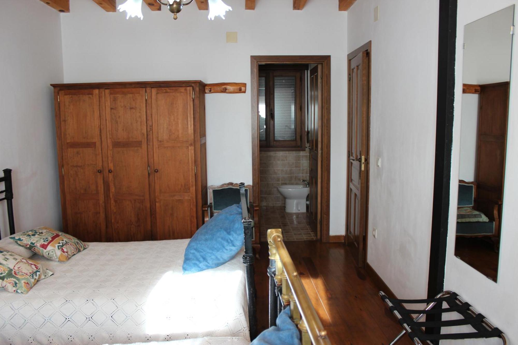 La Chimenea De Soria I Y I I Pensionat Espeja de San Marcelino Exteriör bild